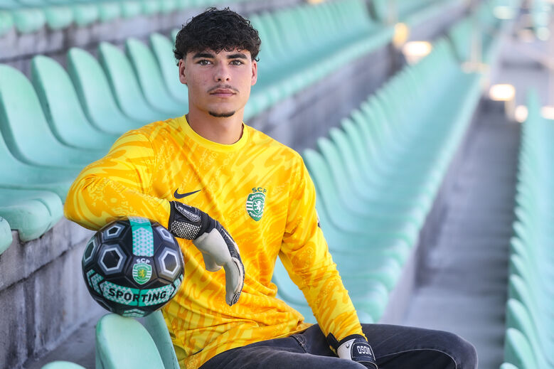 Diogo Clara renova contrato com o Sporting CP até 2027