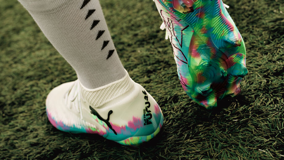 Puma lanza botas de fútbol para mujer