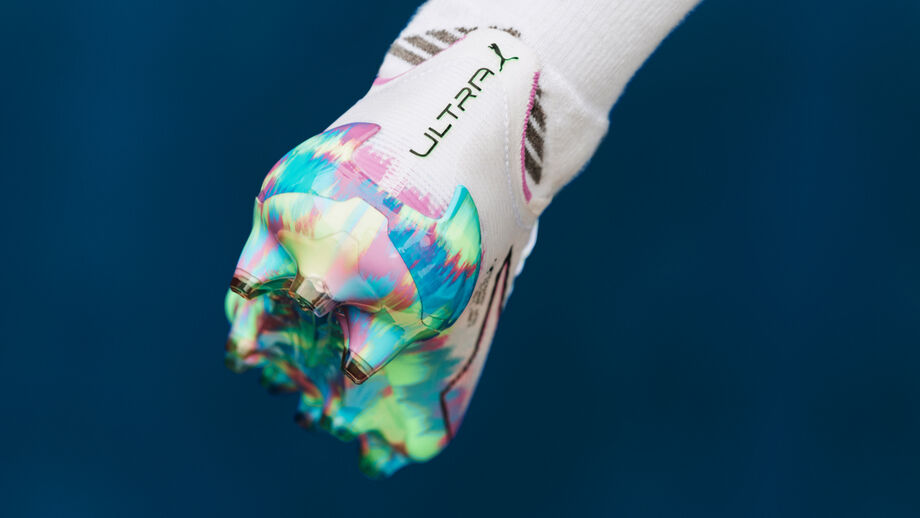 Puma lanza las botas Ultra para mujer, reforzando el apoyo al fútbol femenino