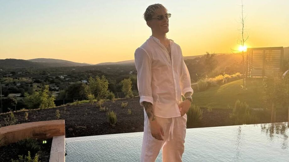 Garnacho aproveita as férias em Portugal