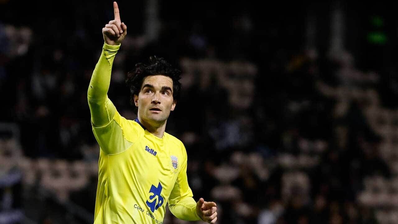 Jason troca Arouca pelo Al Fayha, treinado por Pedro Emanuel, na Arábia Saudita