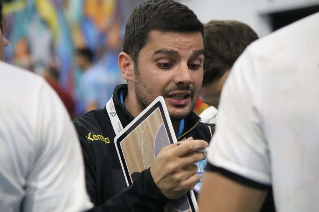 Rui Silva, treinador, vai para o AEK Atenas com Gilberto Duarte e Wilson Davyes