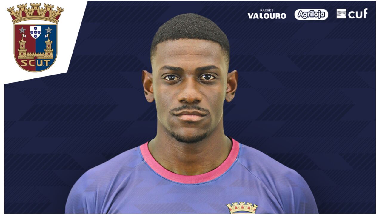 Chumbinho reforça o Torreense, vindo do Red Bull Bragantino.
