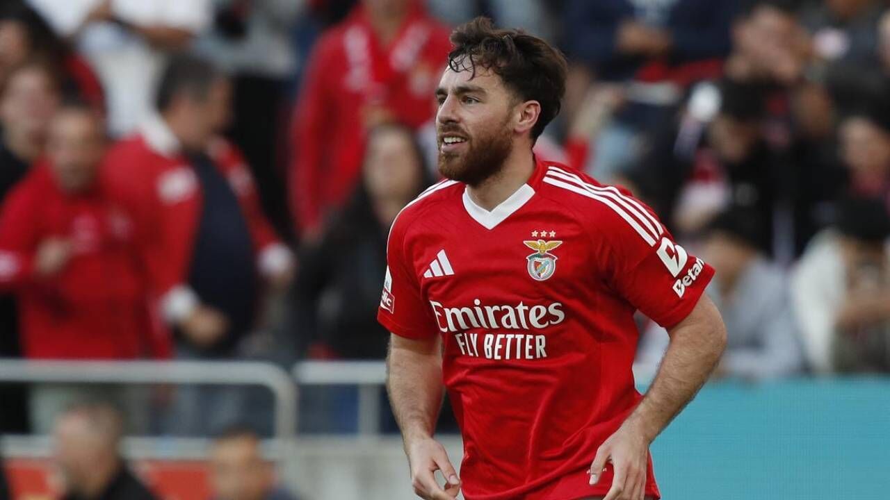 Kökçü, jogador do Benfica, gera interesse dos rivais de Istambul