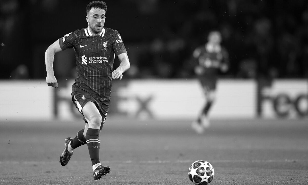 Diogo Jota, futebolista português, recebe homenagem do Benfica após falecimento