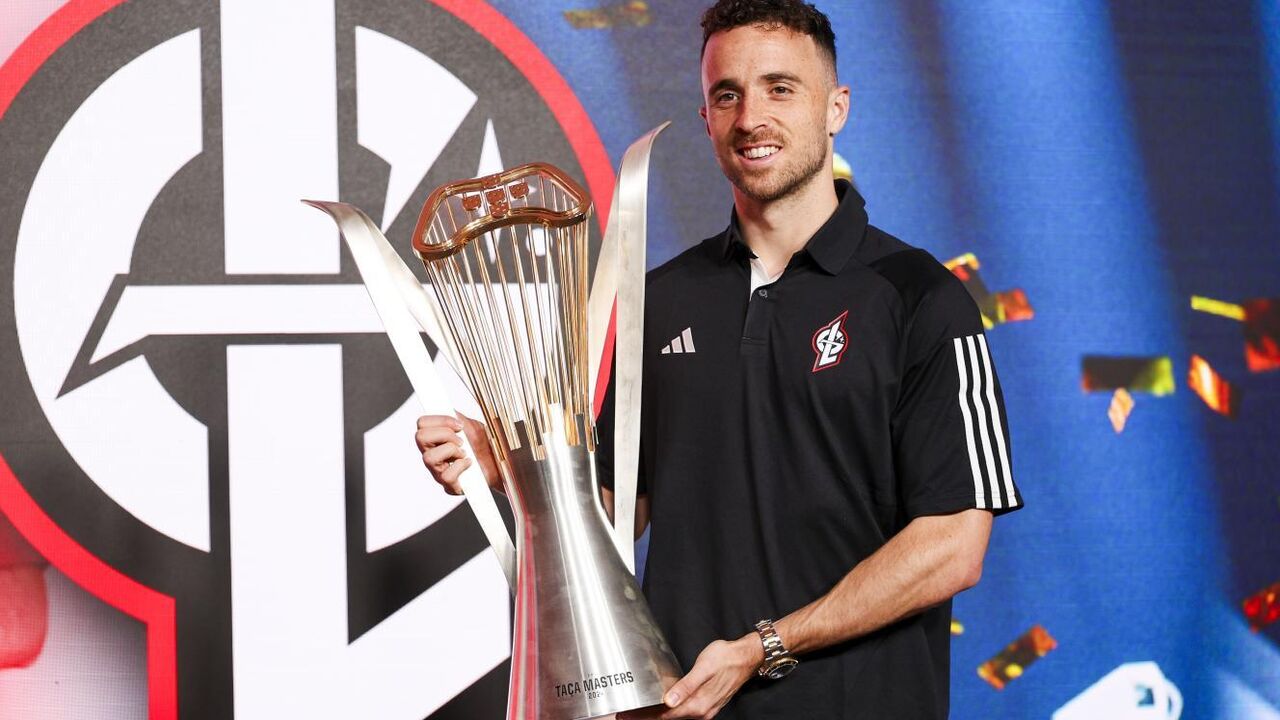 Diogo Jota homenageado na Cidade do Futebol após conquistas da Luna Galaxy