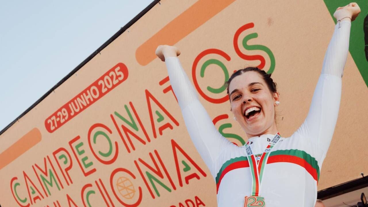 Beatriz Roxo é campeã nacional de contrarrelógio em elites, após prova em Alvaiázere