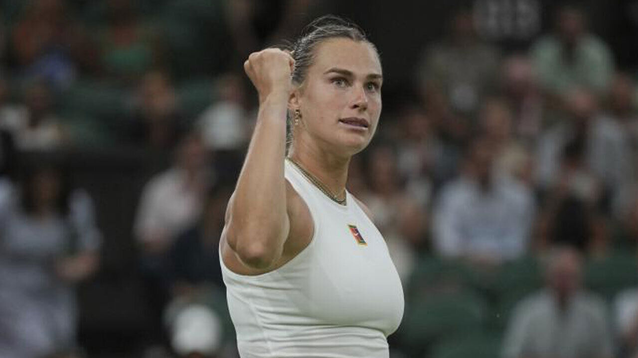 Aryna Sabalenka avança para os oitavos de final em Wimbledon após vencer Emma Raducanu