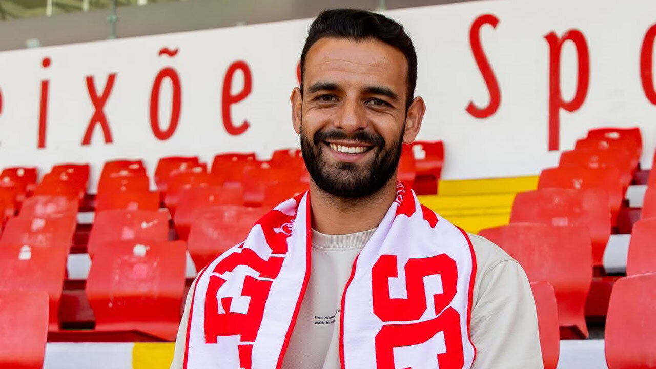 Simãozinho renova contrato com o Leixões e promete alegrias aos adeptos