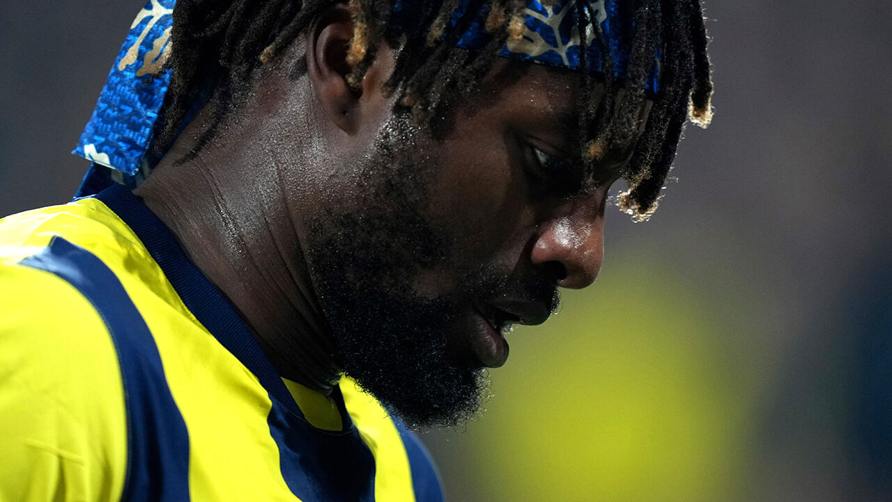 Allan Saint-Maximin recorda período no Fenerbahçe e alega tentativa de dopagem