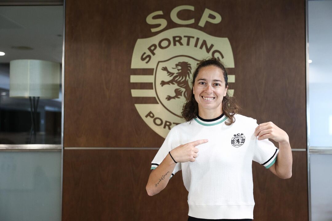 Daniela Loureiro renova contrato com o Sporting CP