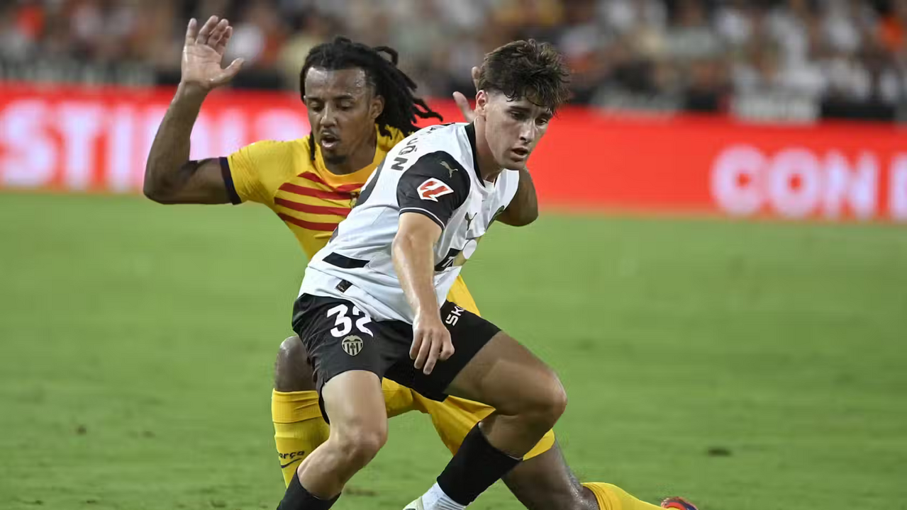 Martín Tejón e Xavi Grande reforçam clube madeirense