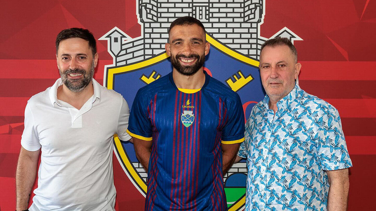 Zach Muscat reforça o Chaves para as próximas duas épocas