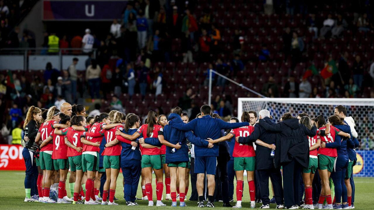Equipa de Portugal reunida após críticas sobre a sua série de jogos negativos