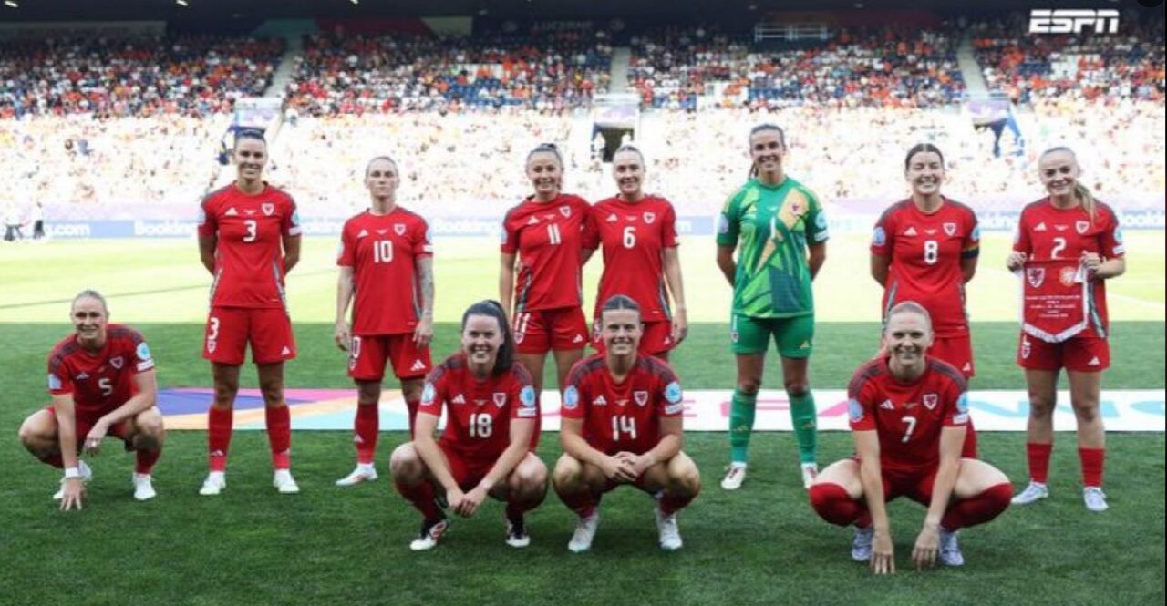 País de Gales envolvido em acidente a caminho de St. Gallen