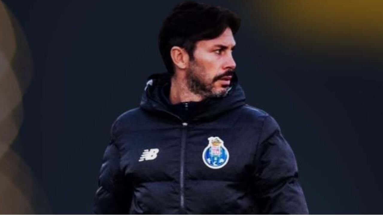 Diogo Paiva regressa ao FC Porto como adjunto após passagem pelo Liverpool.
