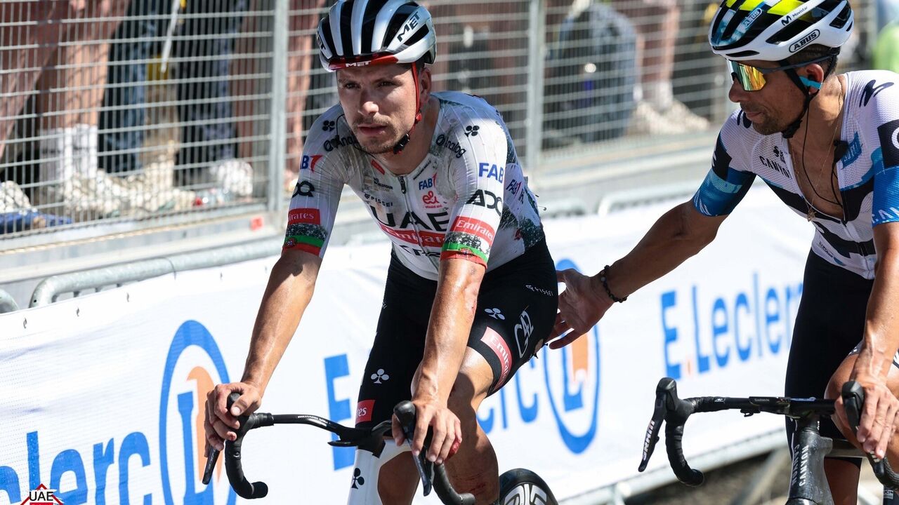João Almeida sofreu uma fratura numa costela durante o Tour