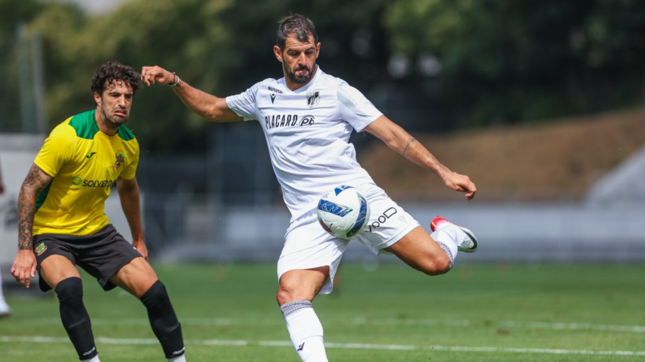 Nélson Oliveira marca em Guimarães na vitória contra P. Ferreira