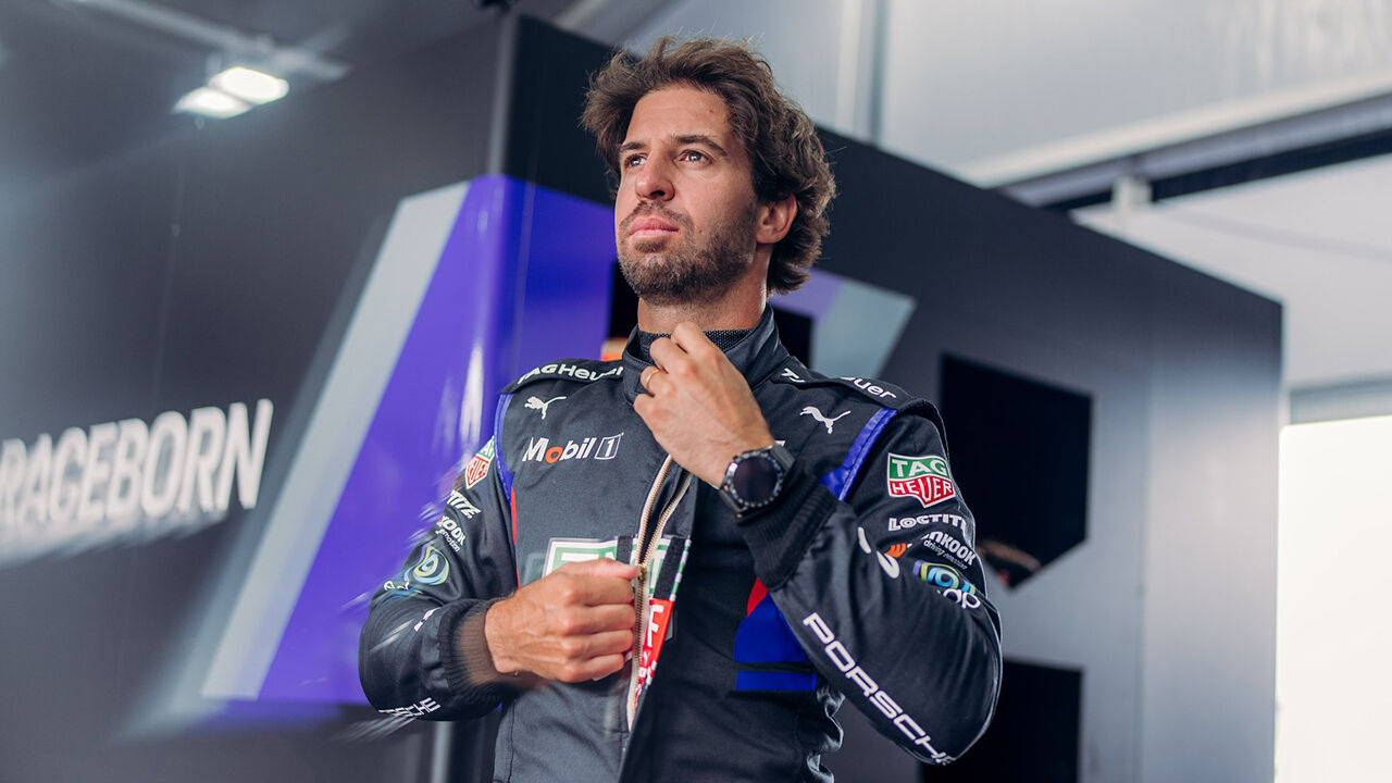 Félix da Costa penalizado em Berlim após toque com Hughes na Fórmula E