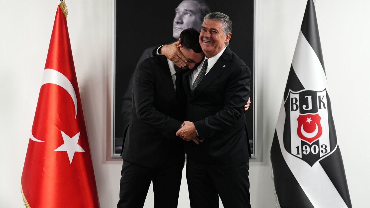 Besiktas revela detalhes da transferência de Kökçü e pagamento ao Benfica