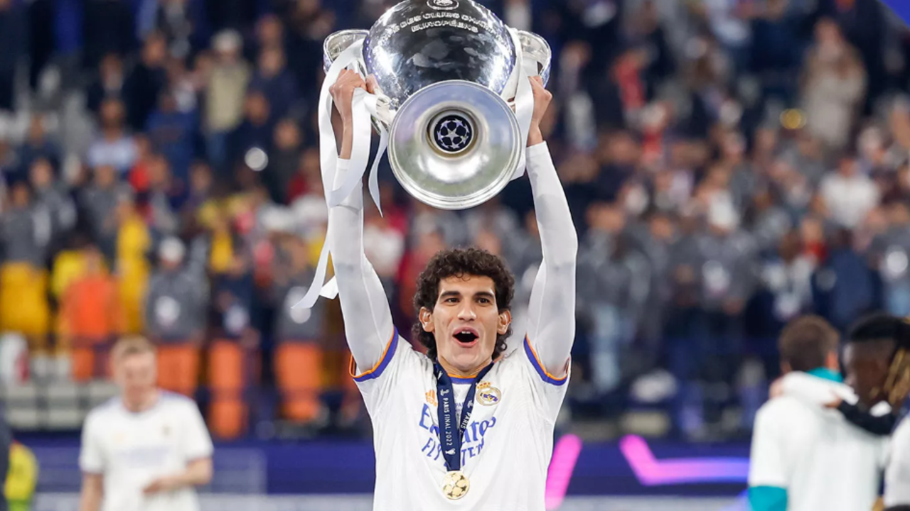 Vallejo, do Real Madrid, perto do Albacete, após conquistas europeias