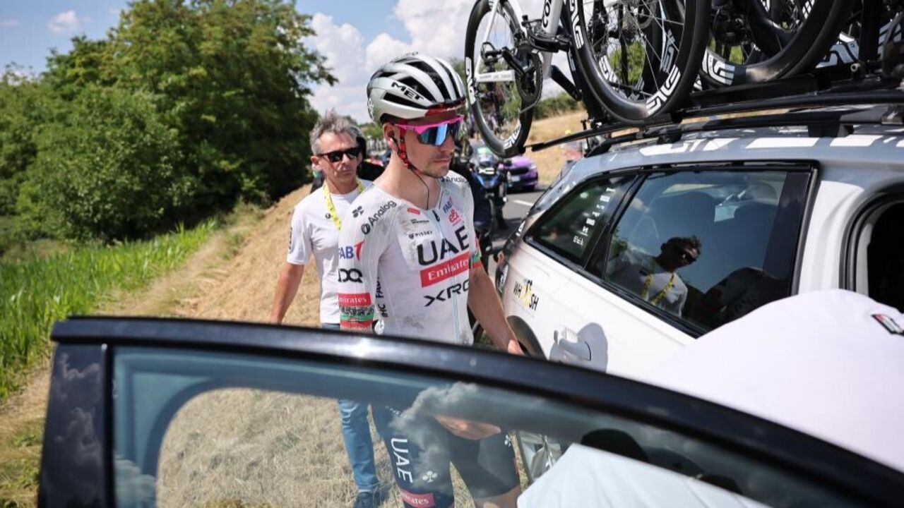 João Almeida abandona o Tour de France, mas acredita na vitória da Emirates