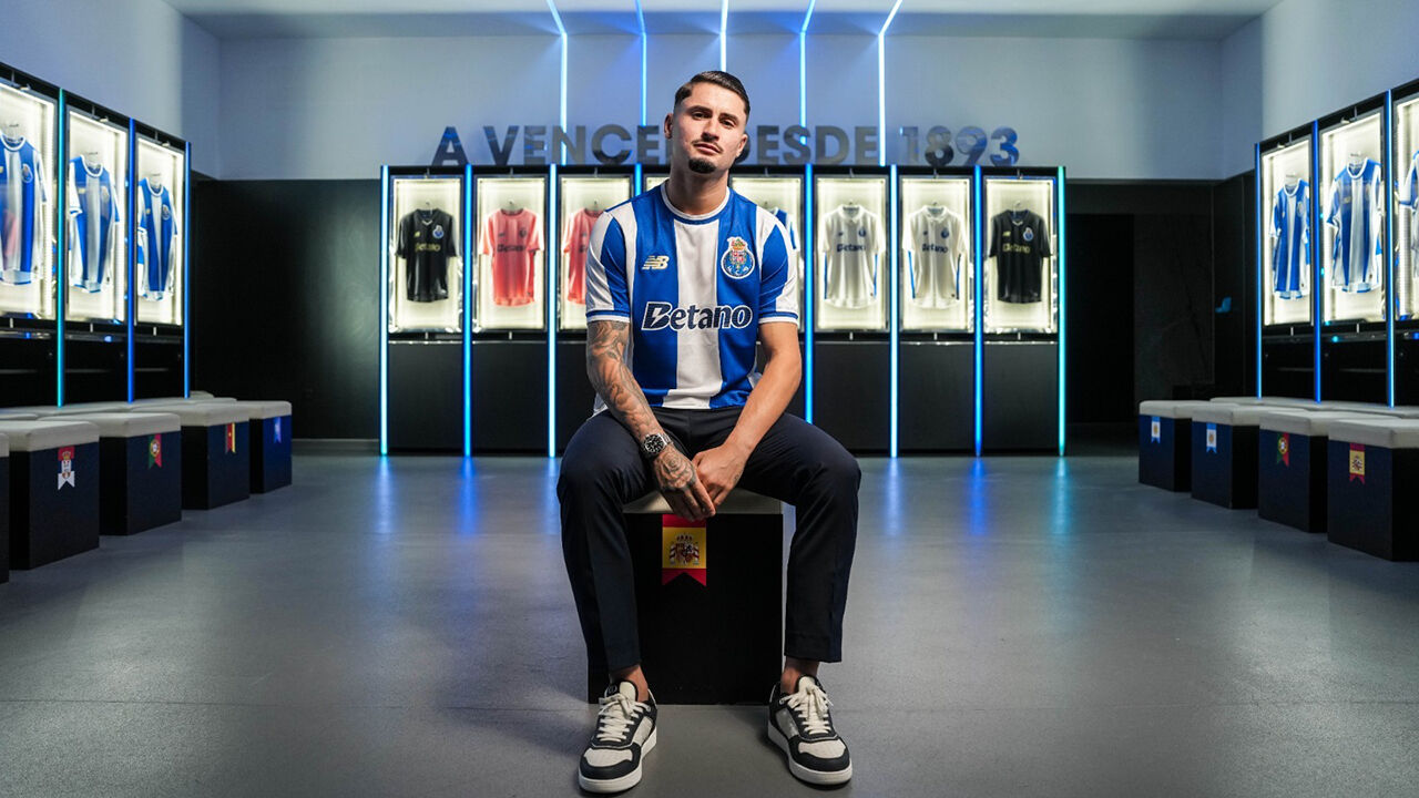 Borja Sainz assina pelo FC Porto até 2026 e agradece a Samu Aghehowa