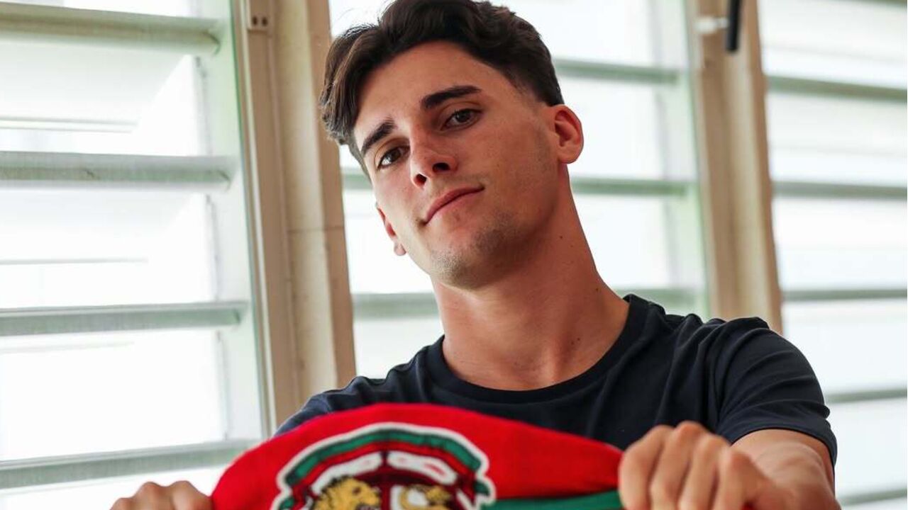 Martin Tejón assina pelo Marítimo até 2027, proveniente do Valência