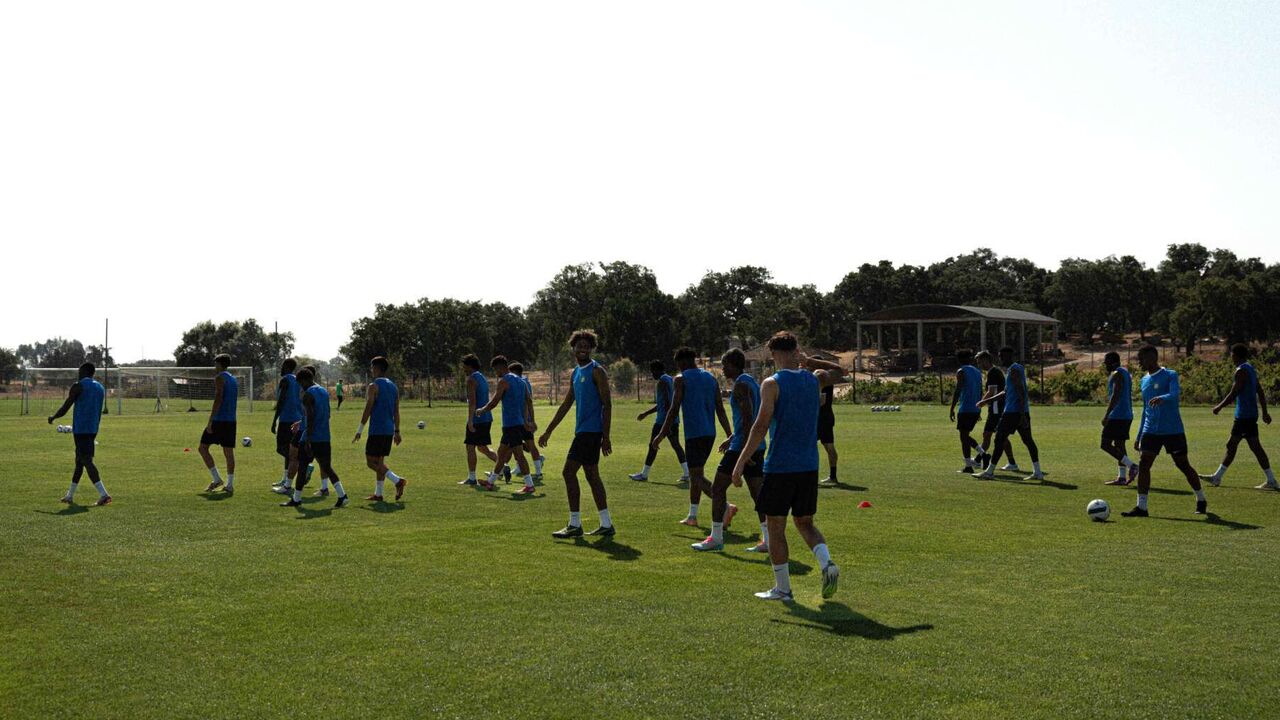 Alverca vence Amora com dois golos de Nuozzi