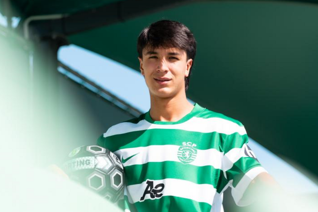 Sérgio Siza já nas bancadas de Alcochete