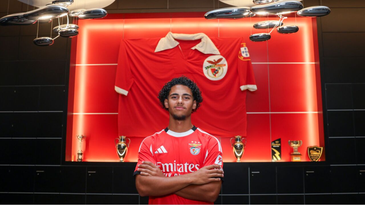 Duarte Soares renova contrato com o Benfica e mantém-se nas águias.
