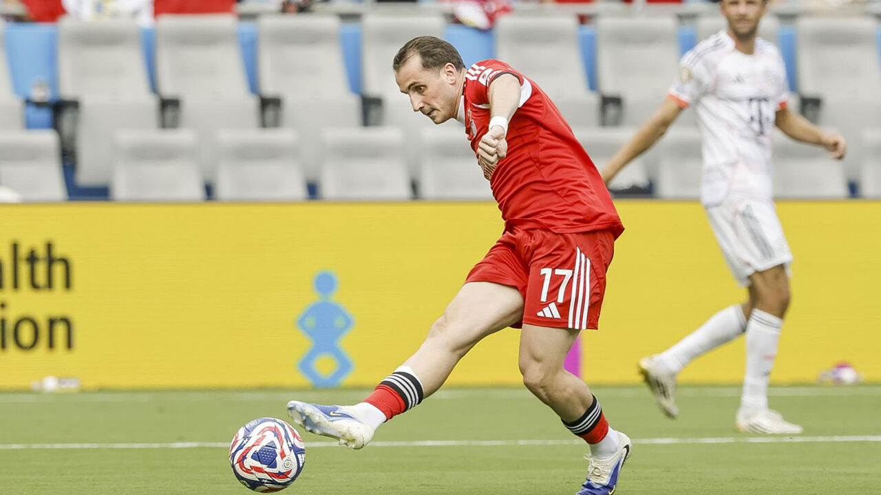 Aktürkoglu considera deixar o Benfica após uma temporada, apesar de ter sido utilizado por Bruno Lage