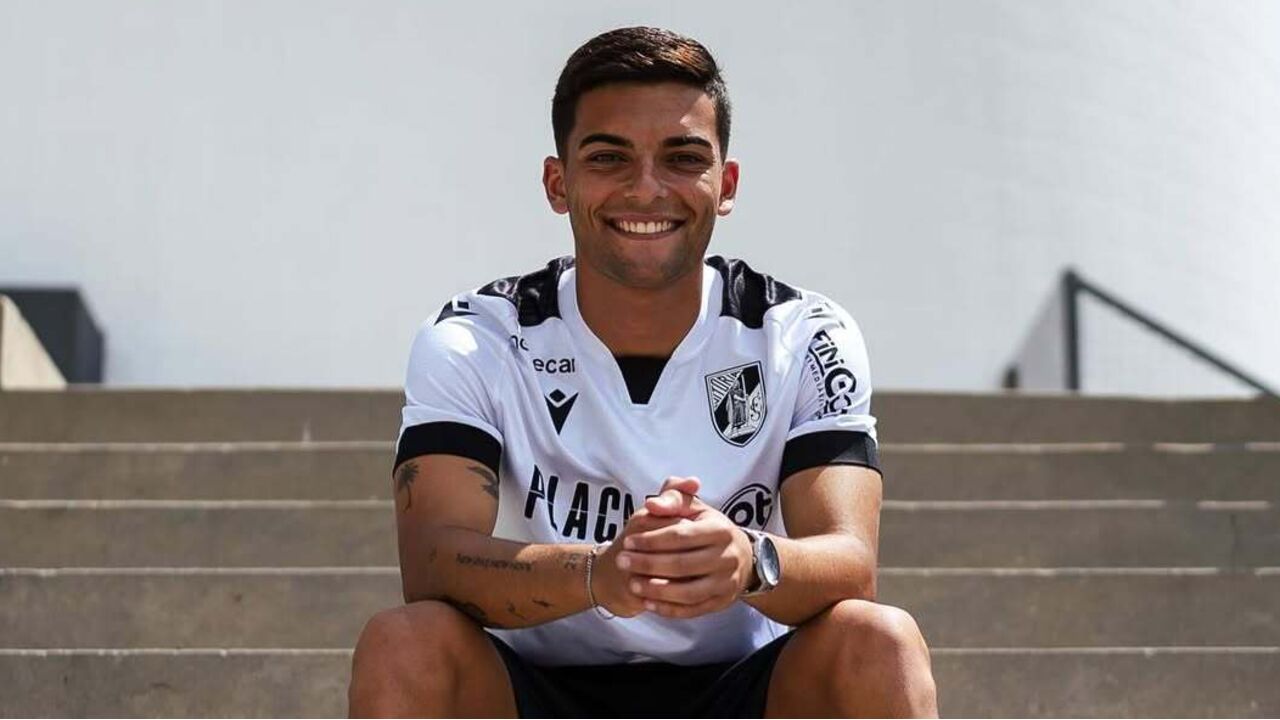 Dani Carvalho reforça equipa B do Vitória Sport Clube, em Guimarães