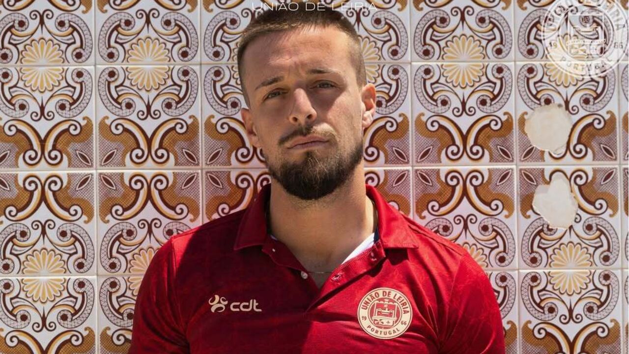 Genaro Rodríguez, vencedor da Liga Europa, reforça o U. Leiria