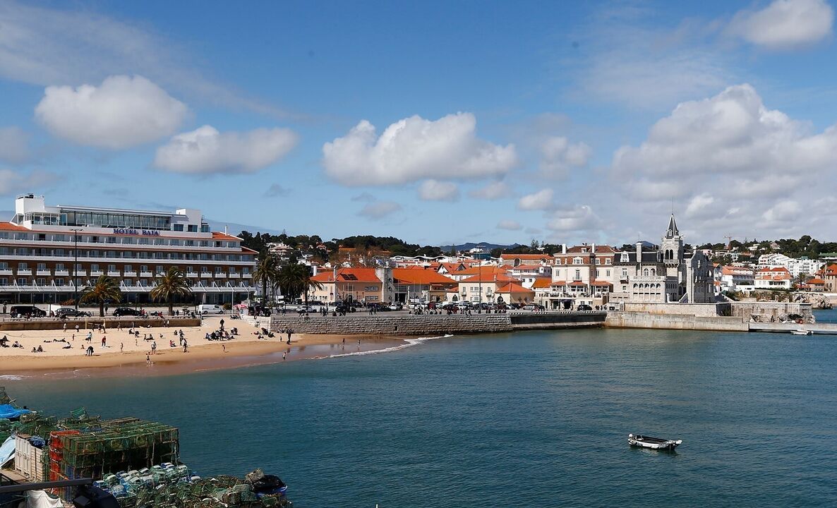 Largo da baía de Cascais
