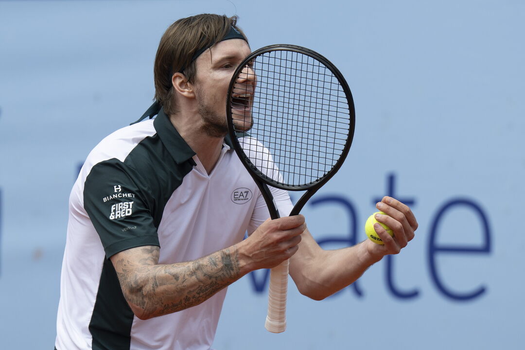 Alexander Bublik conquista primeiro título da carreira em terra batida
