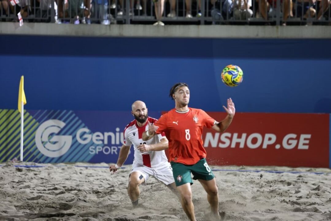 Portugal vence Geórgia na Liga Europeia de futebol de praia, com destaque para Bernardo Lopes