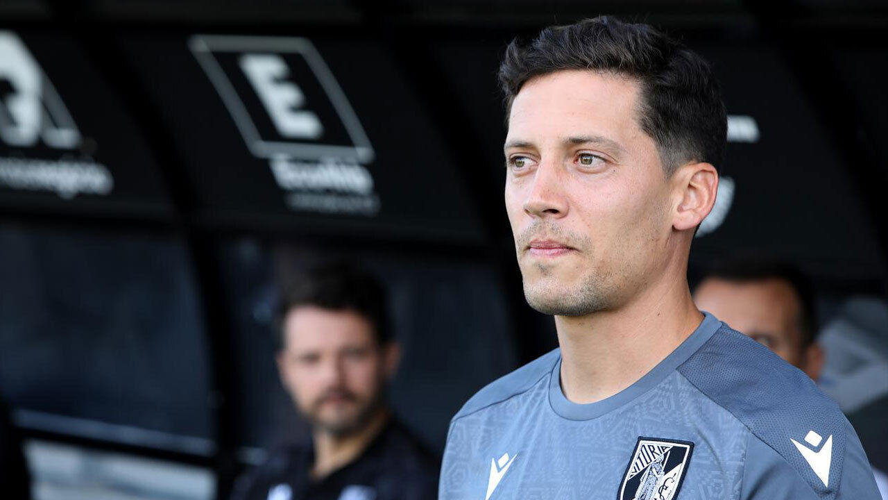 Luís Pinto quer Vitória com melhor finalização. Torneio da Póvoa de Varzim foi um teste