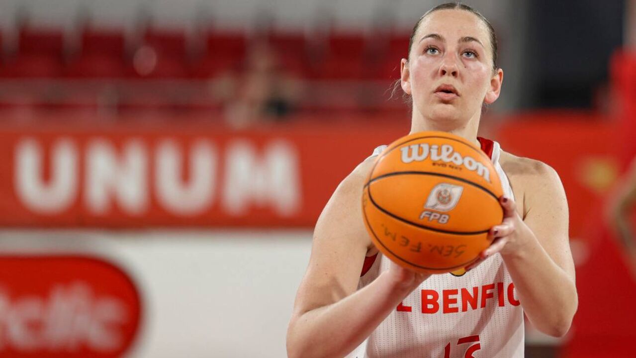 Evelyn Ovner de saída do Benfica