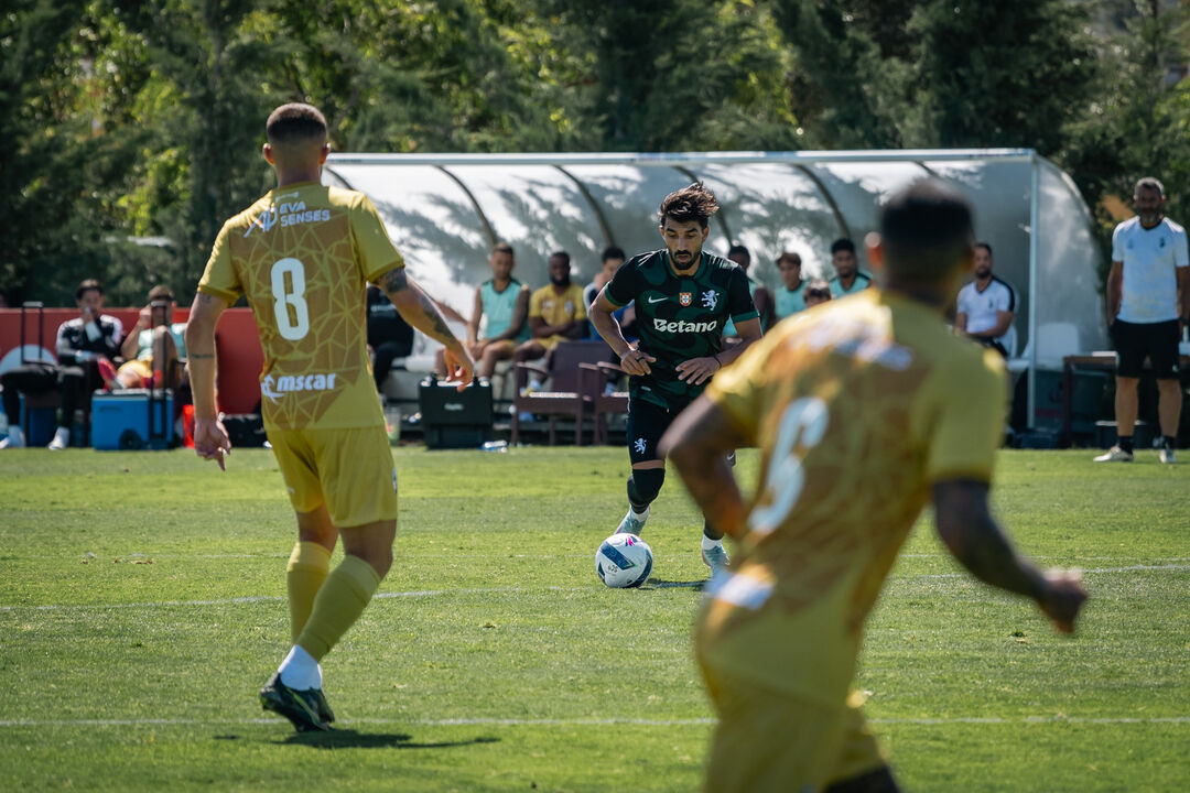 As imagens do empate do Sporting com o Farense