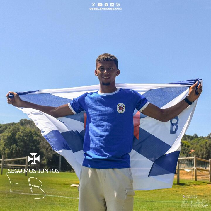 Evandro Barros renova contrato com o Belenenses até 2028