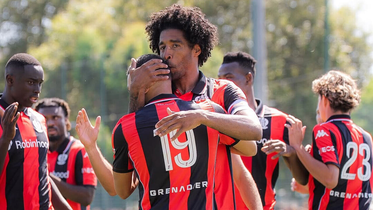 Dante, de 41 anos, é capitão do Nice 