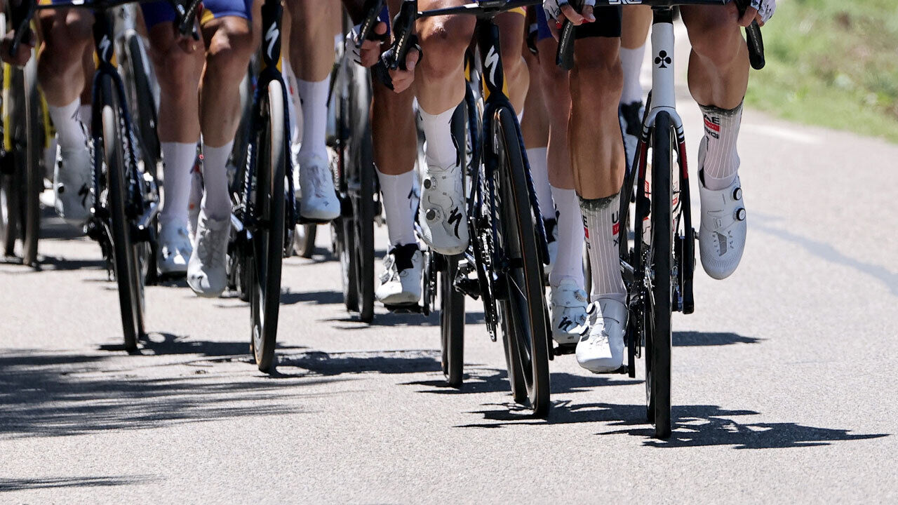 A ciclista, de 50 anos, vai poder participar nas provas femininas e internacionais