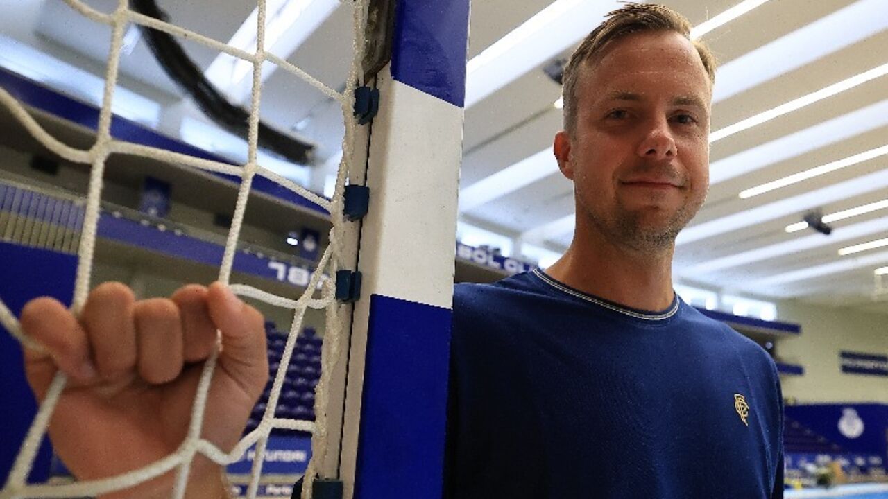Sebastian Abrahamsson renova contrato com o FC Porto até 2027