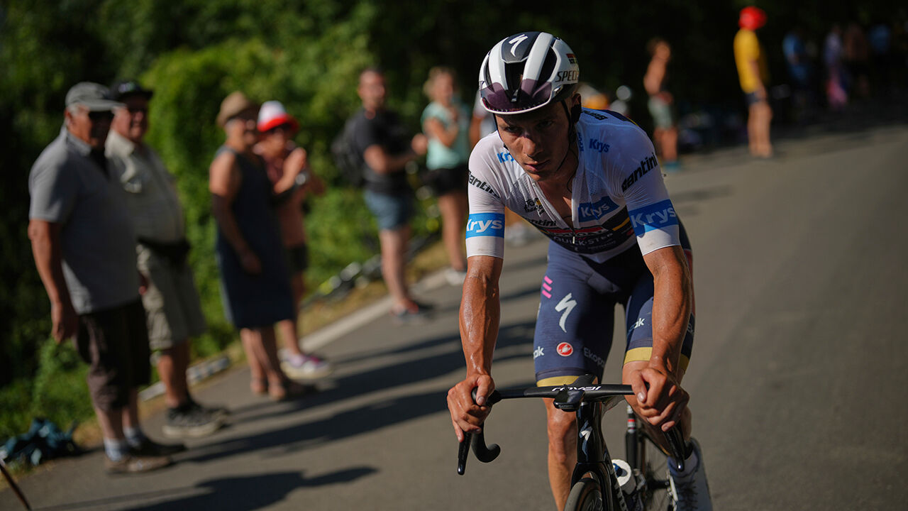 Remco Evenepoel disputou 13 etapas do Tour com uma costela partida