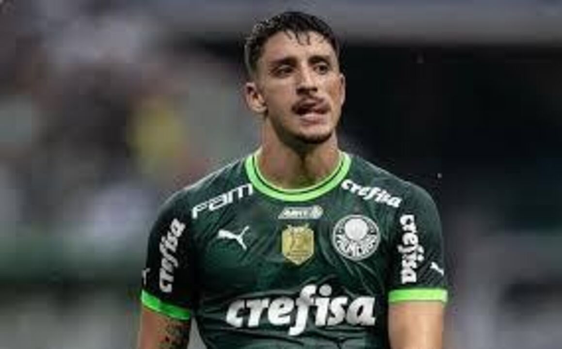 Piquerez renova contrato com o Palmeiras até 2030