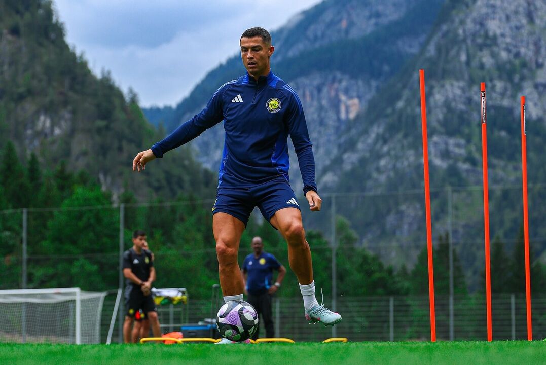 Cristiano Ronaldo treina com o Al Nassr na Áustria