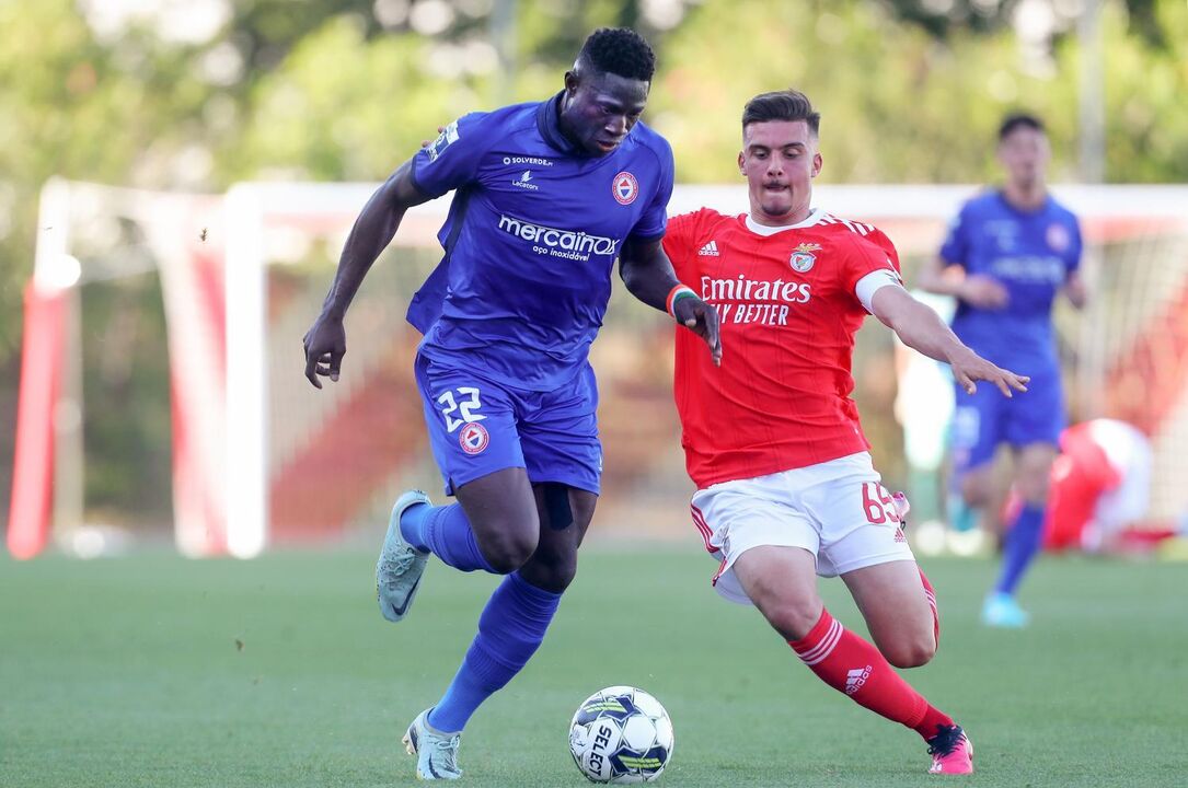Rafael Rodrigues cedido pelo Benfica ao Al Ain, nos Emirados Árabes Unidos