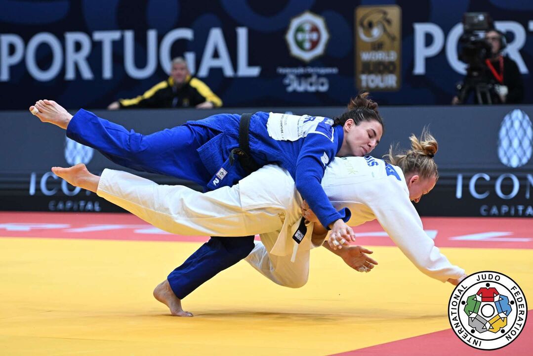 Bárbara Timo eliminada no primeiro combate em Ulan Bator frente à japonesa Utana Terada