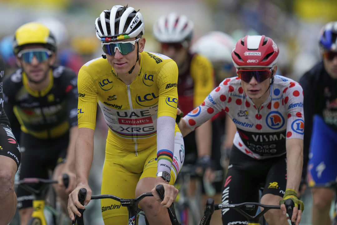 Pogacar lamenta a ausência de Almeida no Tour, antes de festejar em Paris